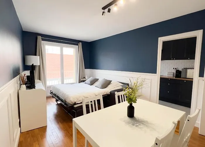 Appartement 4 Etoiles En Centre De - Le Basile