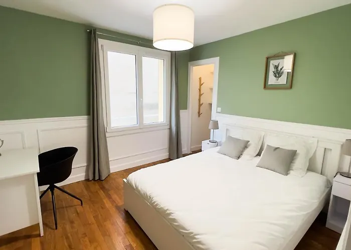 4 Etoiles En Centre De - Le Basile Appartement